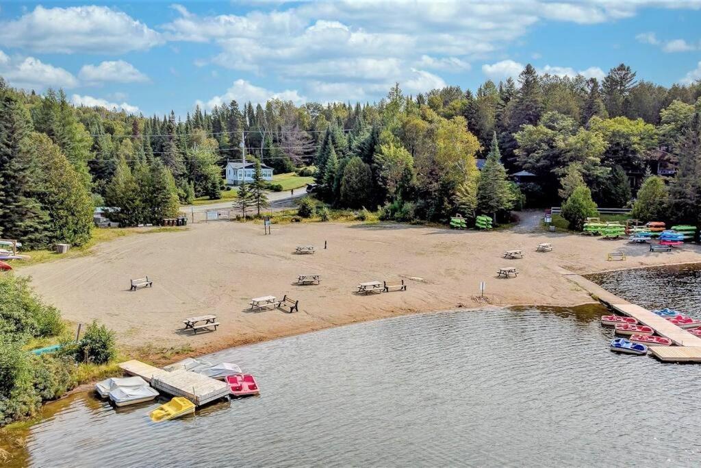 Le1613 - Bord De L'Eau - Les Chalets Dans Le Nord Val-David Exterior photo